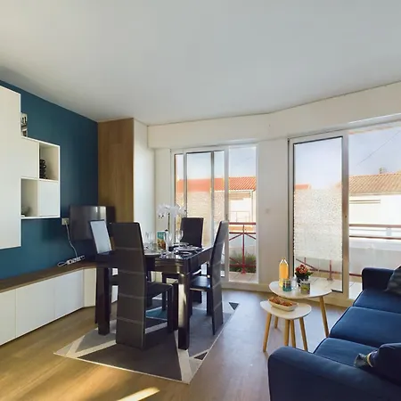 Pour 4 Avec Balcon Et Terrasse דירה